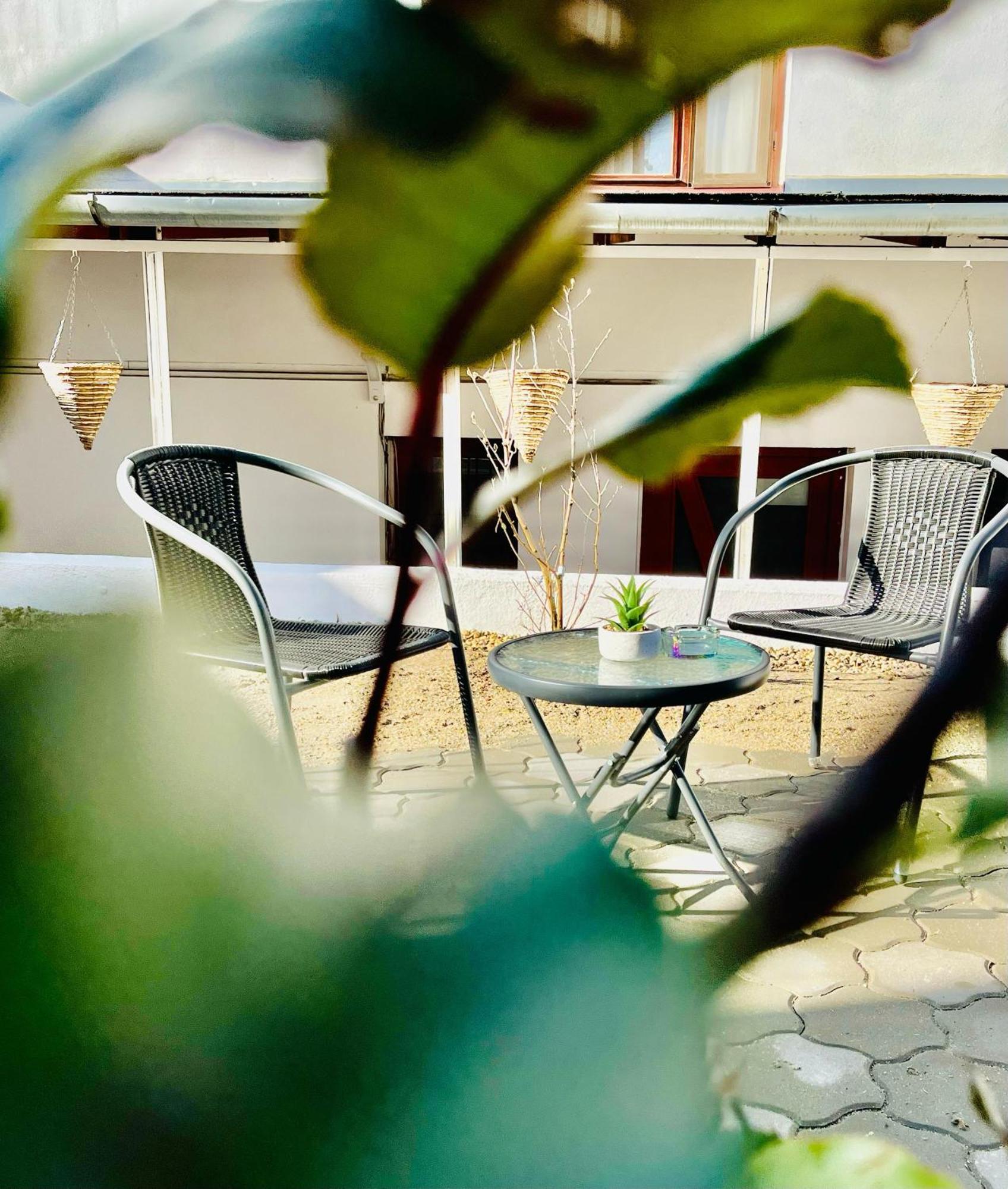 Cozy Hideout - Condo Hotel Timisoara Bagian luar foto